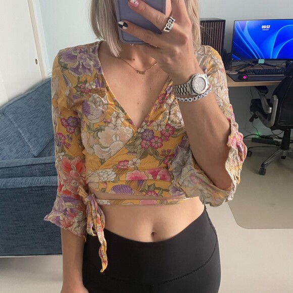 Spell & The Gypsy Cropped Floral Wrap Top Small - Picture 2 of 8